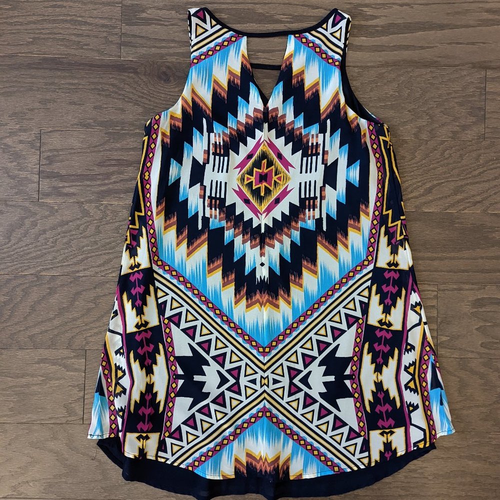 Pattern Dress - Picture 2 of 6